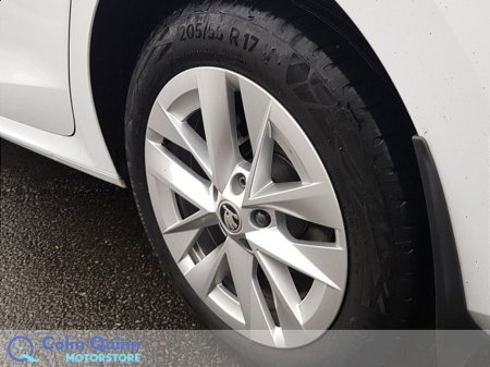 2024 Skoda Octavia Selection 2.0TDI 115HP *Manufacturers Warranty Until 08-08-2027* €31,995 thumbnail