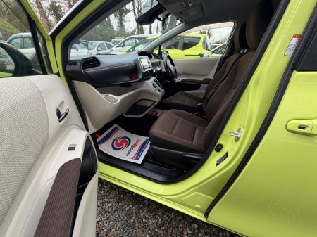 2016 Toyota Sienta  €12,500 thumbnail