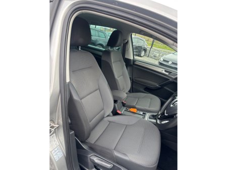 2017 Volkswagen Golf - thumbnail 6