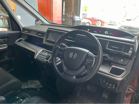 2017 Honda Stepwagon - thumbnail 9