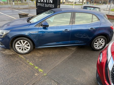 2018 Renault Megane DYNAMIQUE NAV DCI 110 4DR €10,250 thumbnail