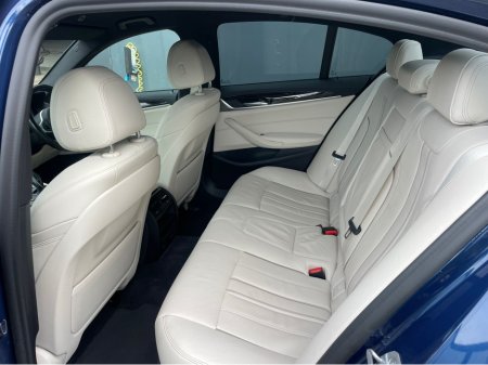 2021 BMW 5 Series - thumbnail 13