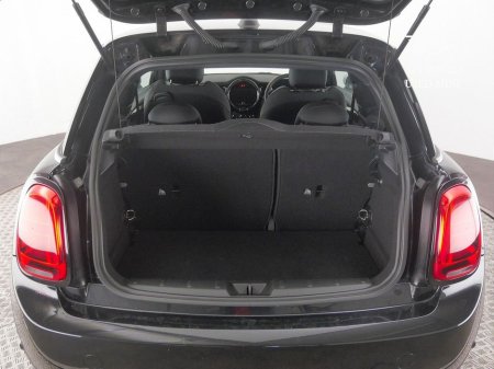 2022 MINI Hatch Electric Level 2 €21,900 thumbnail