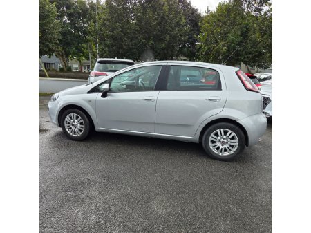 2014 Fiat Punto  €6,999 thumbnail