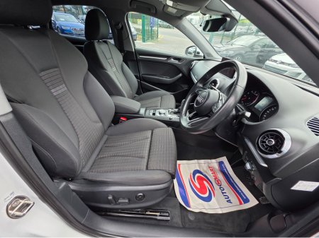 2018 Audi A3 Saloon SALOON 1.4 TFSI SPORTS EDITION ELECTRIC SEATS - REVERSING CAMERA / PARKING SENSORS - DRIVE MODE €21,950 thumbnail