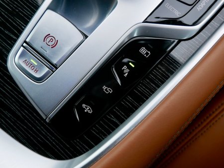 2022 BMW 7 Series  €62,950 thumbnail