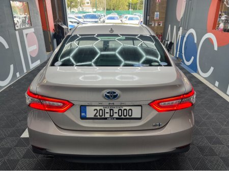 2020 Toyota Camry €26950! 2020 TOYOTA CAMRY 2.5 HYBRID / 69K KMS / ADAPTIVE CRUISE CONTROL, LANE ASSIST & MORE €26,950