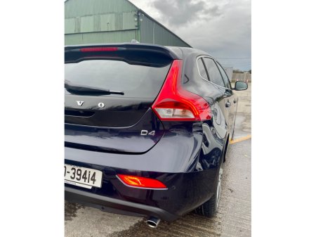 2015 Volvo V40 - thumbnail 9