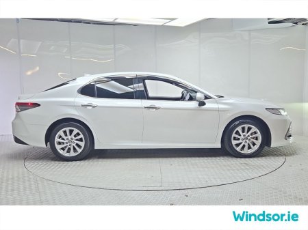 2022 Toyota Camry 2.5 EXECUTIVE HYBRID AUTO €30,995 thumbnail