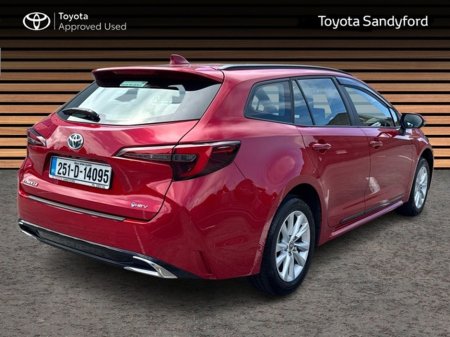 2025 Toyota Corolla TOURING SPORT ESTATE HYBRID LUNA // REAR CAMERA // AIR CON // BLUETOOTH // TOYOTA SAFETY SENSE // FULL WARRANTY €32,945