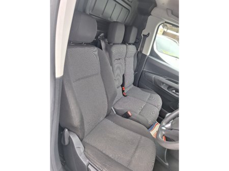 2021 Vauxhall Combo - thumbnail 8