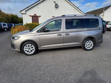 2025 Ford Tourneo Connect Titanium 122bhp diesel auto €45,995
