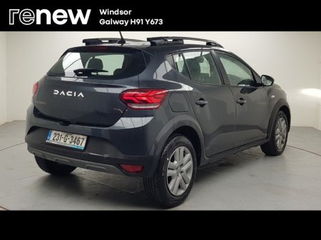 2023 Dacia Sandero Stepway TCe 90 STEPWAY Comfort €17,995 thumbnail