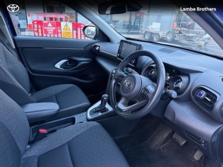 2023 Toyota Yaris Cross - thumbnail 6