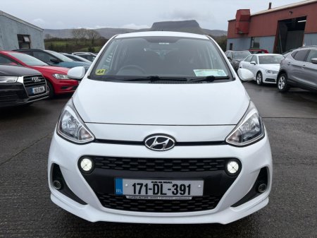 2017 Hyundai i10 DELUXE 4DR thumbnail