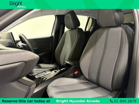 2023 Peugeot 208 - thumbnail 17