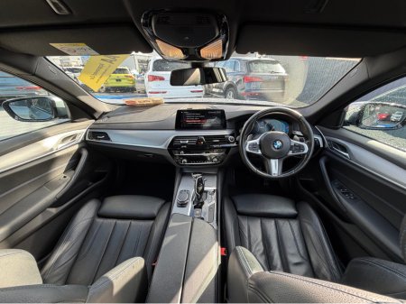 2018 BMW 5 Series - thumbnail 48