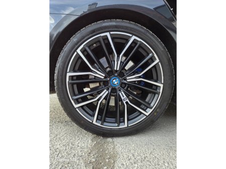 2021 BMW 5 Series - thumbnail 20