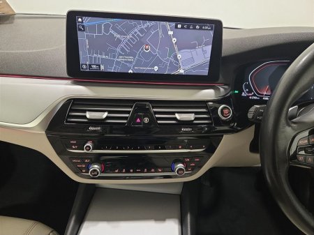 2022 BMW 5 Series 520d SE Saloon €37,950 thumbnail