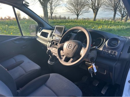 2017 Opel Vivaro - thumbnail 9