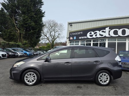 2013 Toyota Prius Alpha - thumbnail 16