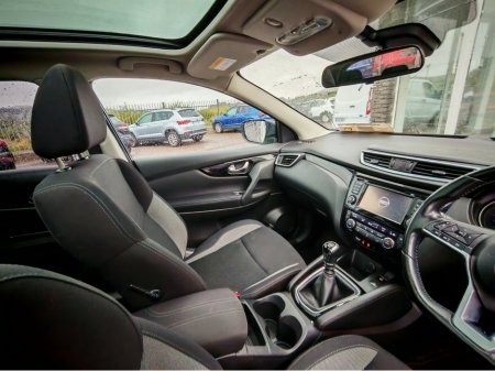 2018 Nissan Qashqai - thumbnail 12