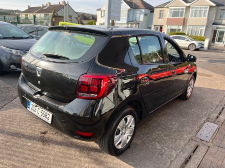 2020 Dacia Sandero - view 4