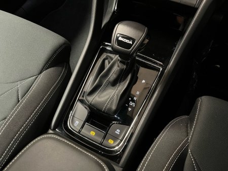 2023 Skoda Karoq Sportline DSG 2.0TDI 115BHP - Reversing Camera - Climate Control - Heated Seats - Cruise Control - Apple CarPlay/Android Auto €40,950 thumbnail