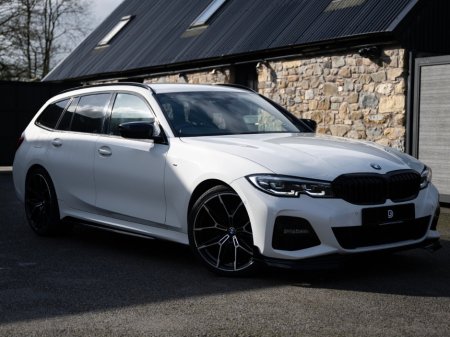 2021 BMW 3 Series - view 3