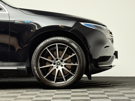 2022 Mercedes-Benz EQC - thumbnail 9