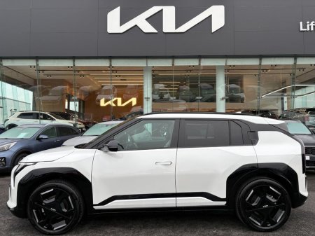 2025 Kia EV3 GT Line €43,995 thumbnail
