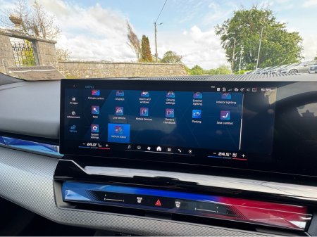 2025 BMW M5 - thumbnail 30