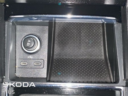 2025 Skoda Karoq Selection 2.0TDI 115bhp €35,950 thumbnail