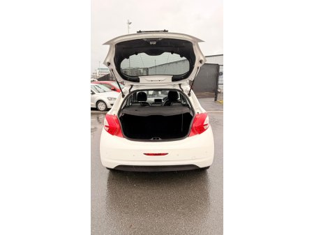 2013 Peugeot 208 1.6 THP 200 bhp GTi €6,999 thumbnail
