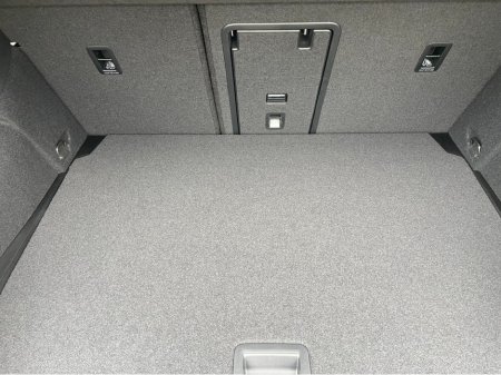 2024 Volkswagen Golf 2.0 TDI 150 BHP DSG STYLE 5 DOOR. €34,950 thumbnail