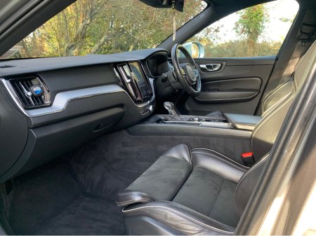 2019 Volvo XC60 - thumbnail 12