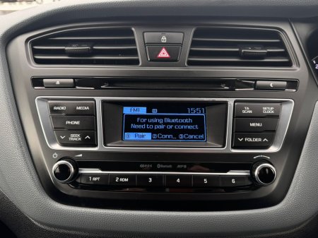 2016 Hyundai i20 - thumbnail 25