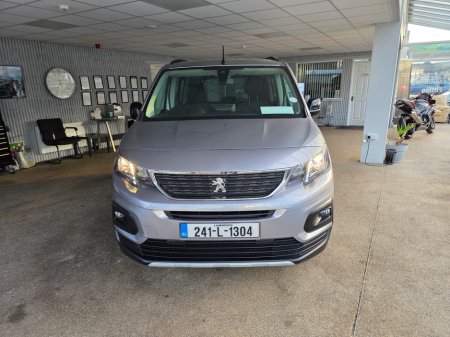 2024 Peugeot Rifter 1.5 HORIZON RS Wheel chair 5DR AUTO €31,950