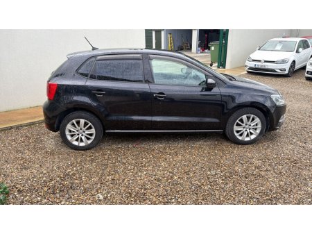 2015 Volkswagen Polo - thumbnail 4