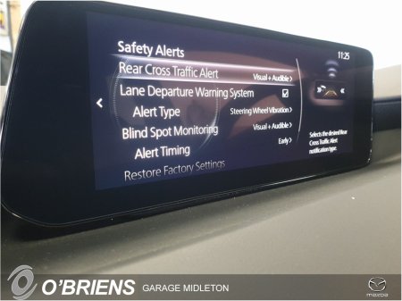 2025 Mazda Mazda3 - thumbnail 22