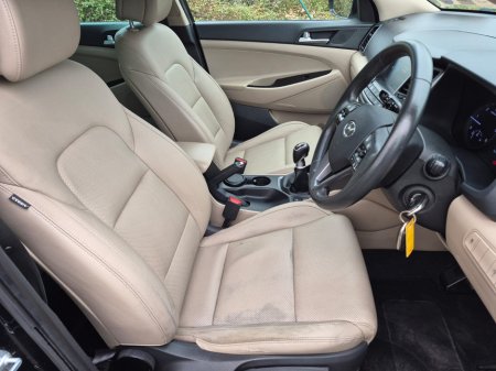 2017 Hyundai Tucson - thumbnail 18