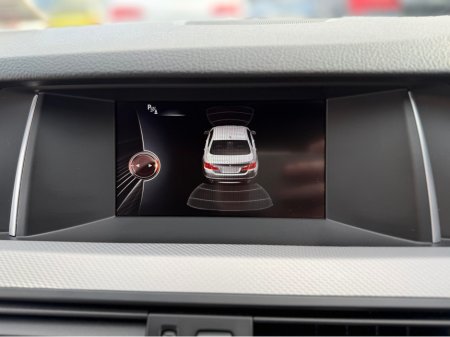 2016 BMW 5 Series - thumbnail 22