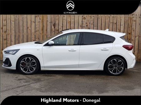 2022 Ford Focus - thumbnail 7