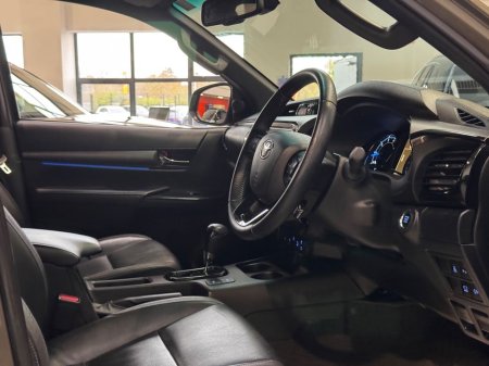 2023 Toyota Hilux - thumbnail 11