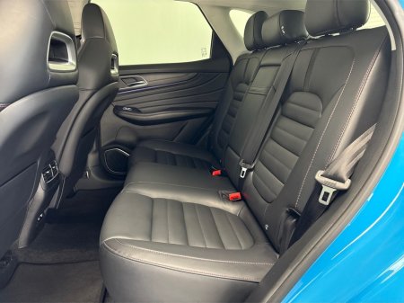 2023 MG HS EXCLUSIVE PHEV AUTO**PANORAMIC ROOF**DIGITAL DASH**TOUCH SCREEN APPLE CAR PLAY**MULTIFUNCTIONAL STEERING WHEEL**HEATED LEATHER SEATS**ELECTRIC SEATS**ELECTRIC FOLDING MIRRORS**ELECTRIC TAILGATE** €27,995 thumbnail