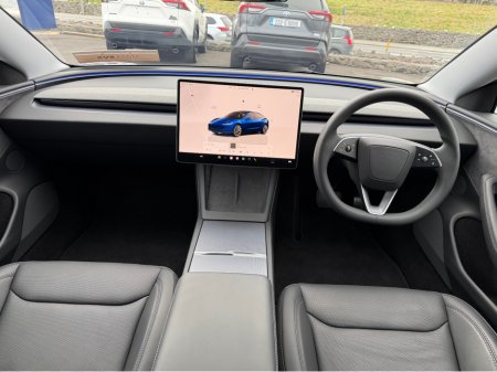 2025 Tesla Model 3 - thumbnail 15