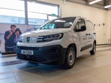 2026 Peugeot Partner PRE REG OFFER - PARTNER PRO PLUS1.5 HDI 100 65 €22,450 thumbnail