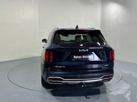 2023 Kia Sorento K3 Plug In Hybrid 4x4 7 Seater €46,800 thumbnail