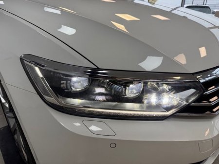 2019 Volkswagen Passat - thumbnail 21