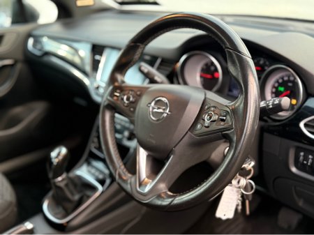 2017 Opel Astra ASTRA+ SRI 1.0T 105PS S/S 5DR €10,950 thumbnail